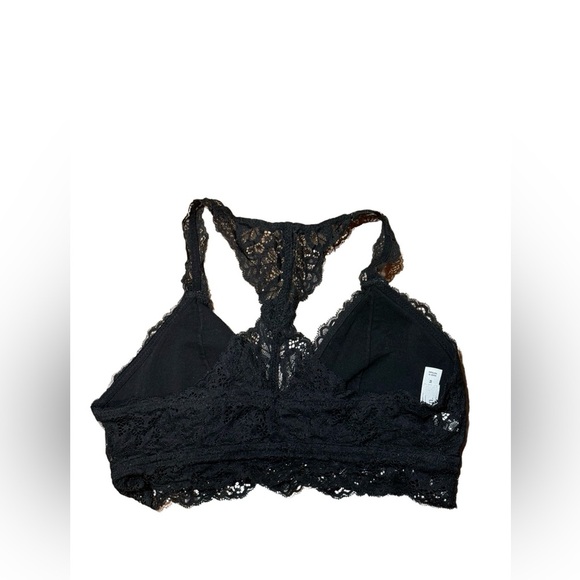 Lace Bralette in Black - Picture 2 of 3